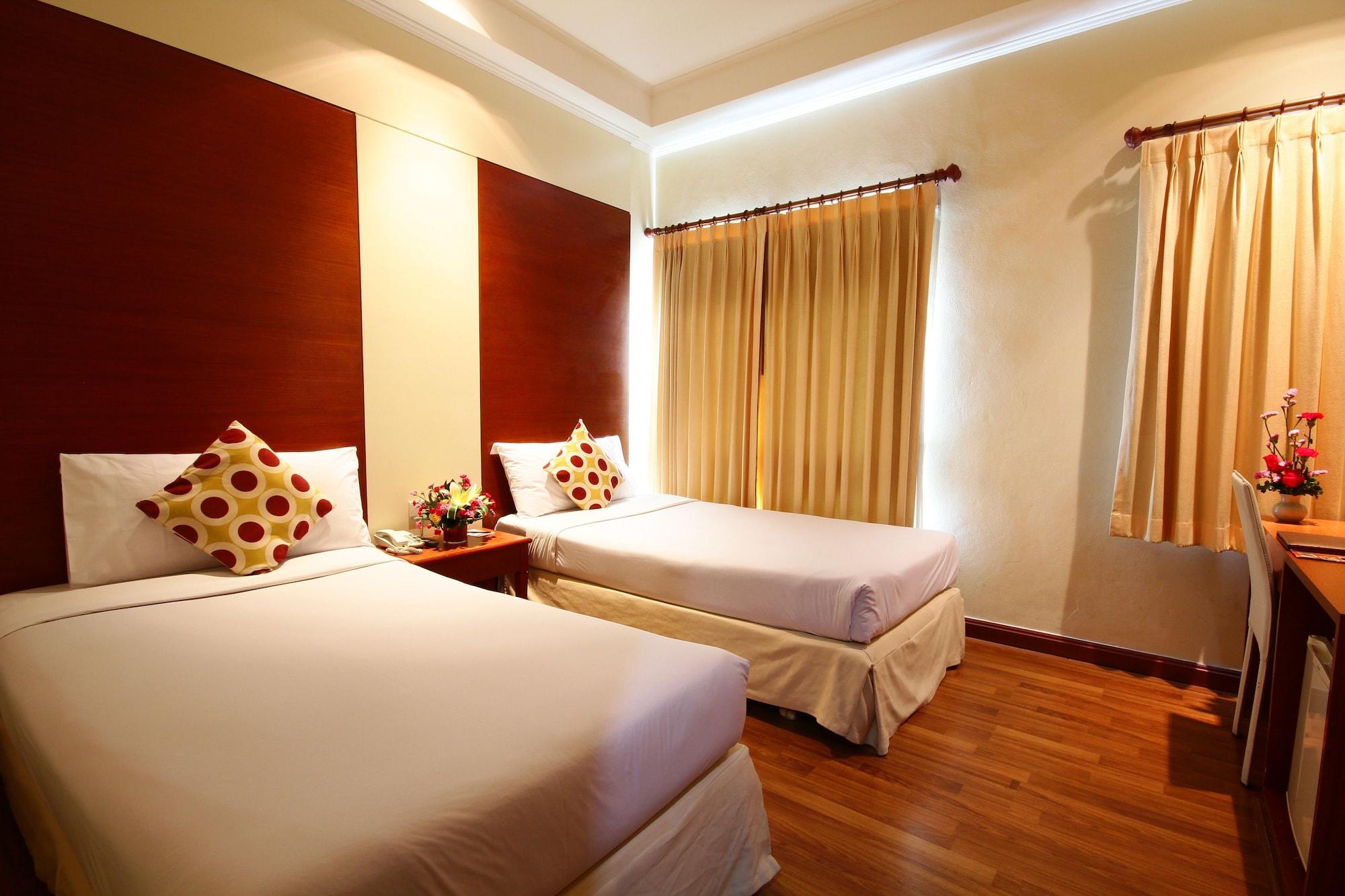 Calypzo Bangkok Hotel Exterior photo