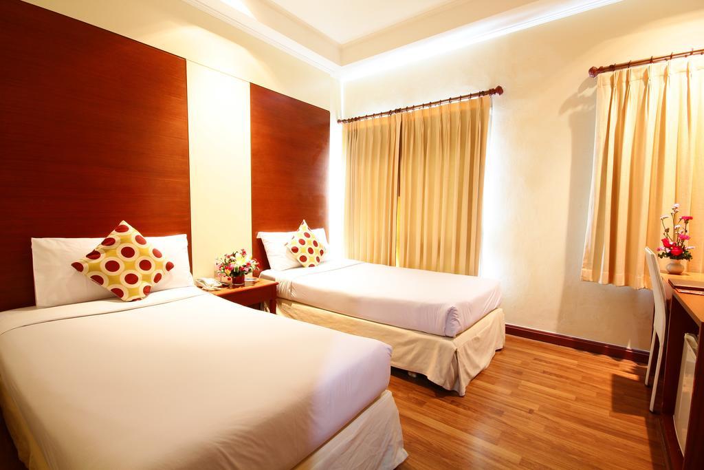Calypzo Bangkok Hotel Exterior photo